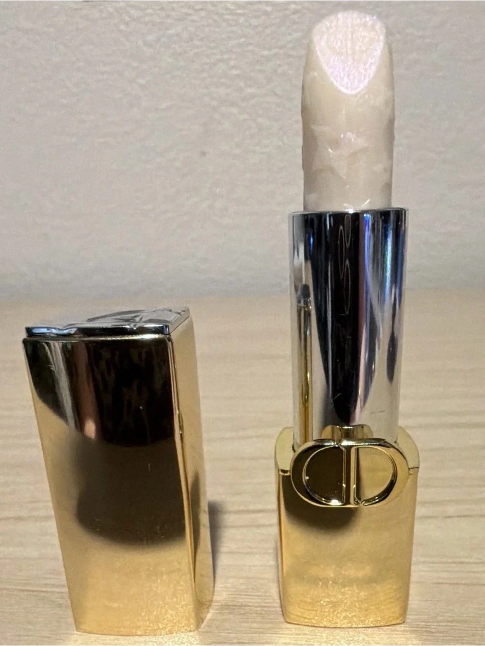 Limited Edition Dior- 010 Crystal Sparkle from the Holiday 2025 Edition